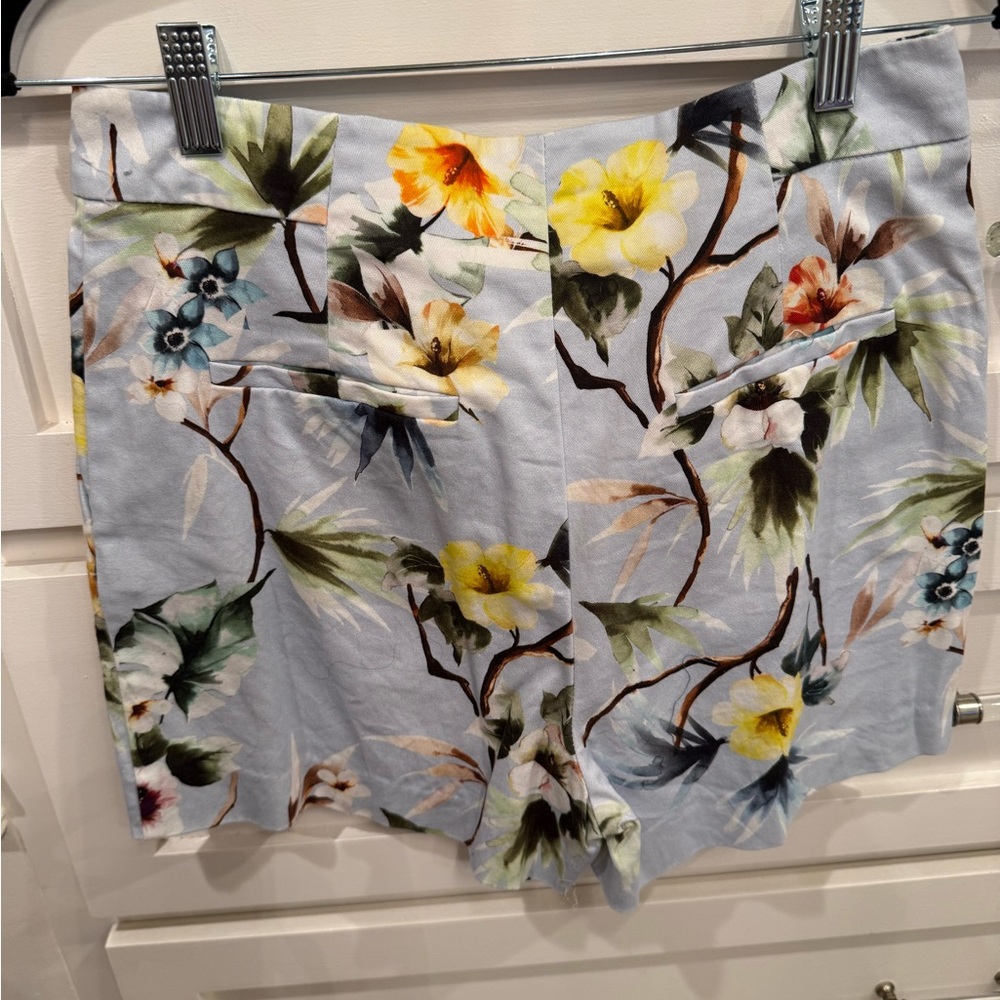 Zara Light Blue Floral Bermudas - Picture 4 of 4